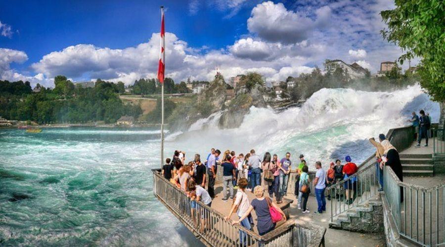 Trip to the Rhine Falls from Zurich | Tripreviewhub.com