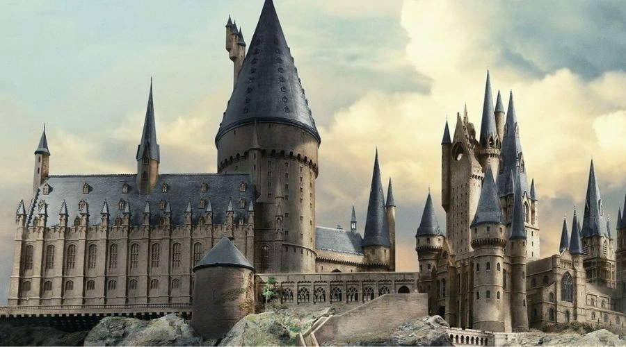 Hogwarts | TRIPREVIEWHUB