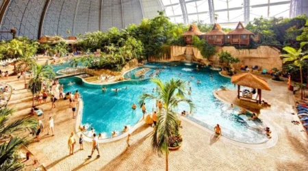 Thrilling Water Parks in Manchester