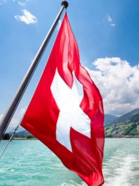 The Ultimate Guide to explore Switzerland | TRIPREVIEWHUB