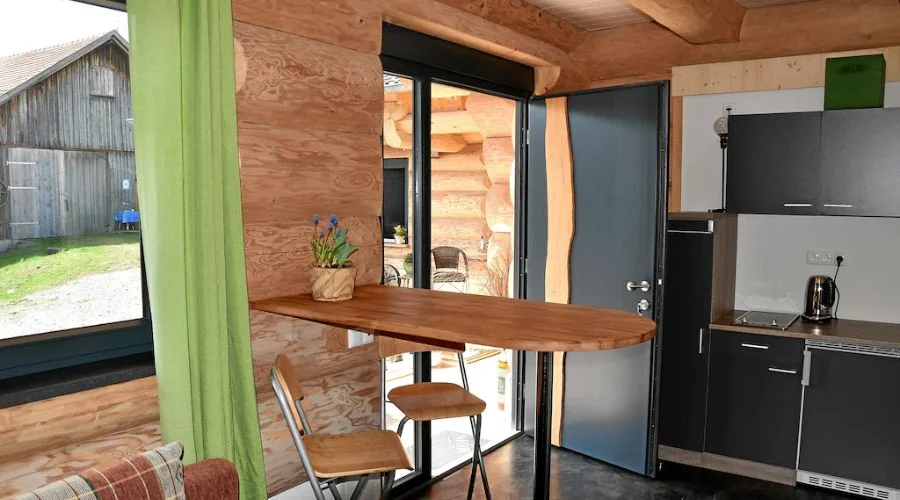 Apartment in a Canadian Log Cabin: