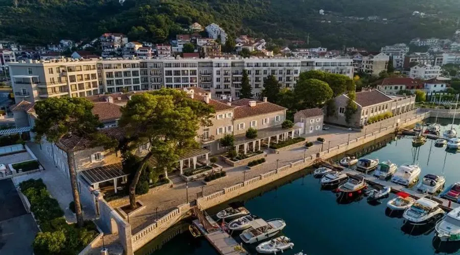 Lazure Hotel and Marina in Tivat