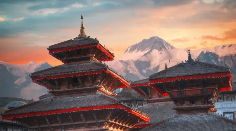 Nepal with Locals: Himalayan Highs & Buddha Nights