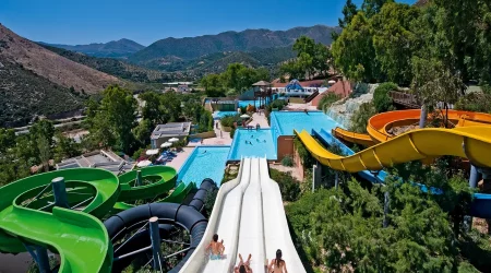 Hotels with water Parks