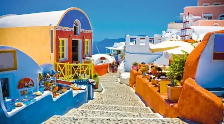 Santorini’s All-Inclusive Holidays